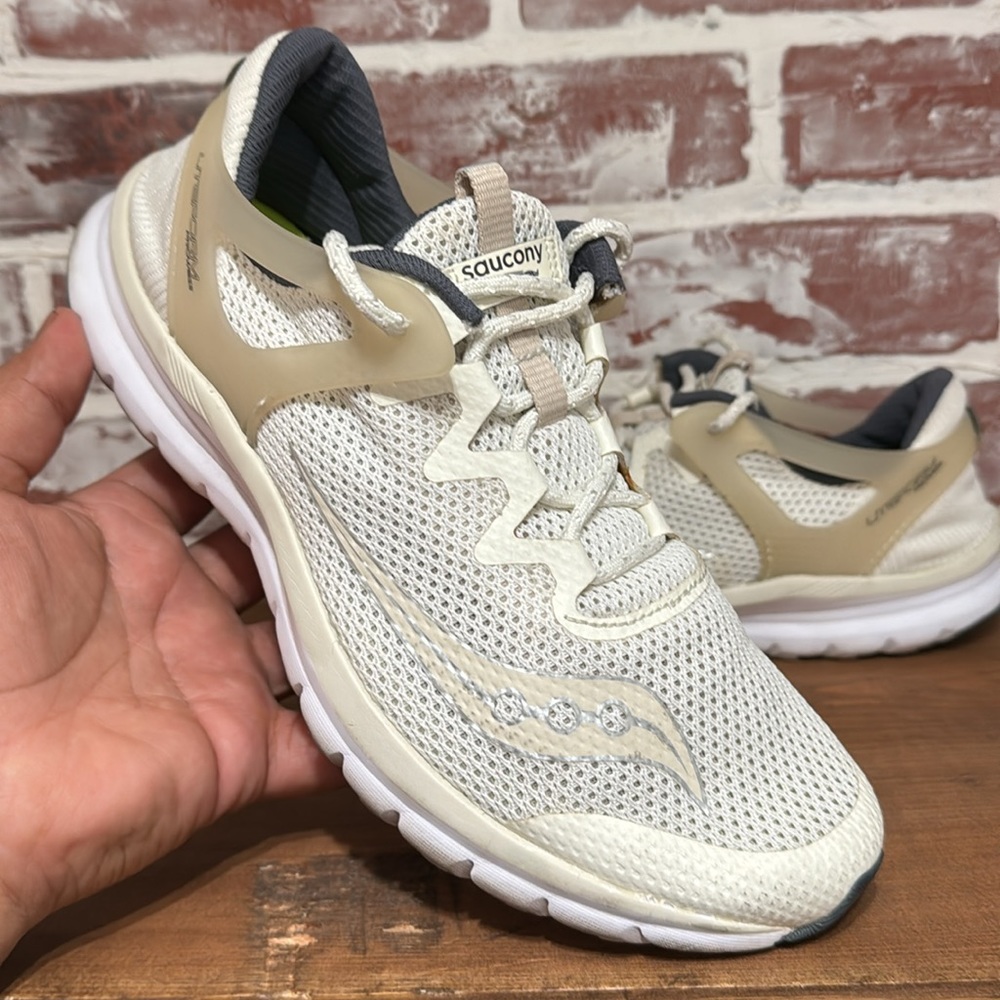 Saucony Liteform Women’s Shoes Sz 10
